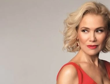 Το Instagram κατέβασε φωτογραφία της Κωνσταντίνας Μιχαήλ λόγω... γυμνού - Πώς αντέδρασε η ηθοποιός